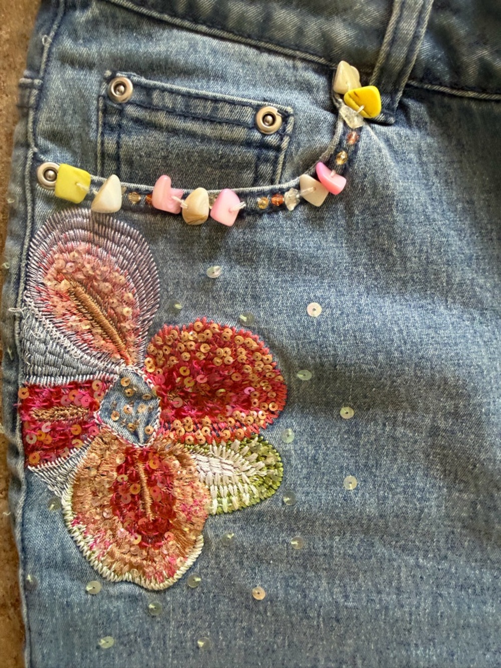 Y2K VTG Diane Gilman Cutie Girly Embellished Floral Sequin Crop Jean Capris 12 - Picture 5 of 8